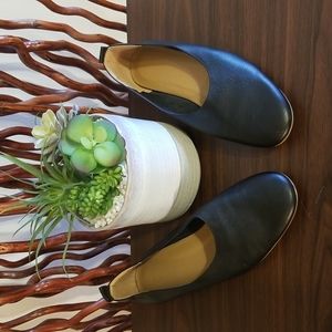 NWOT Everlane Dayglove Black Leather